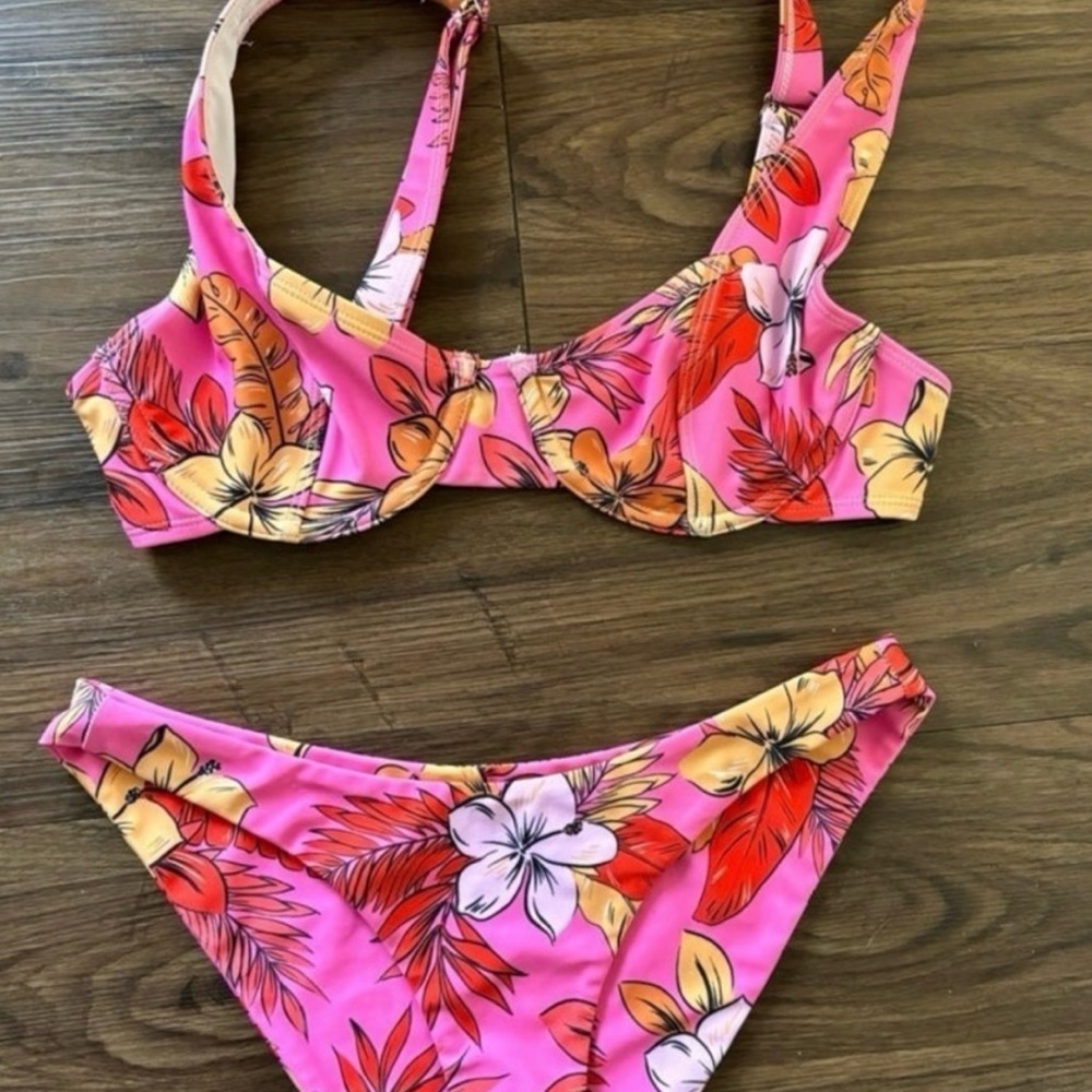Kulani kinis bathing suit two piece
